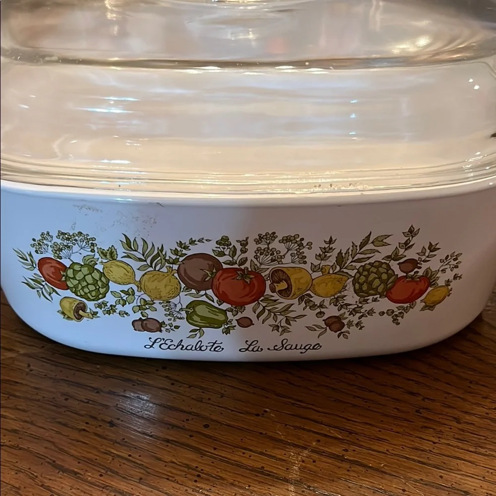 Corningware Spice of‎ Life White Casserole Dish with Lid